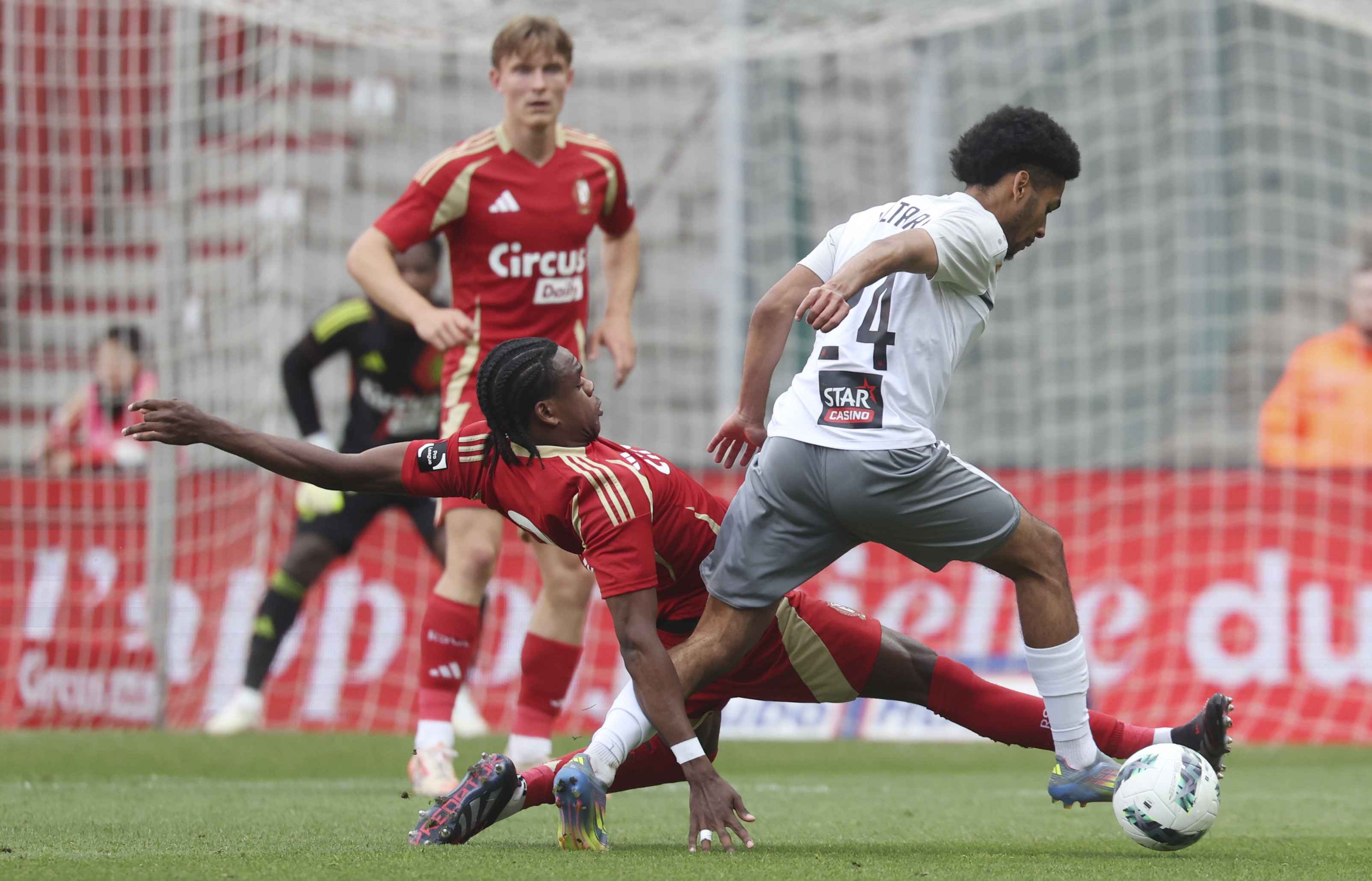 Toujours pas de victoire en play-offs pour le Standard qui partage contre Dender