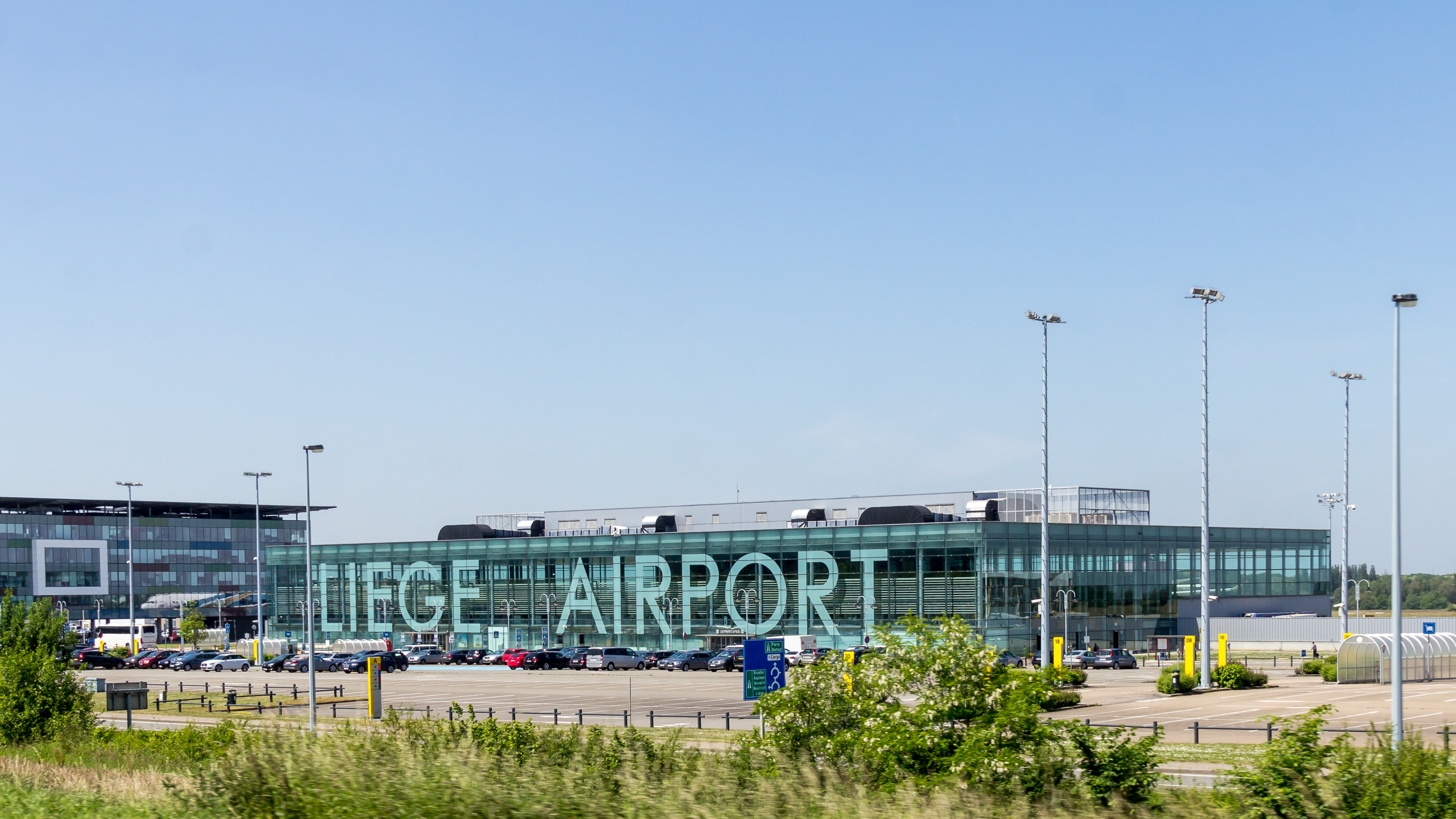 Fermeture de Liege Airport en raison de drones