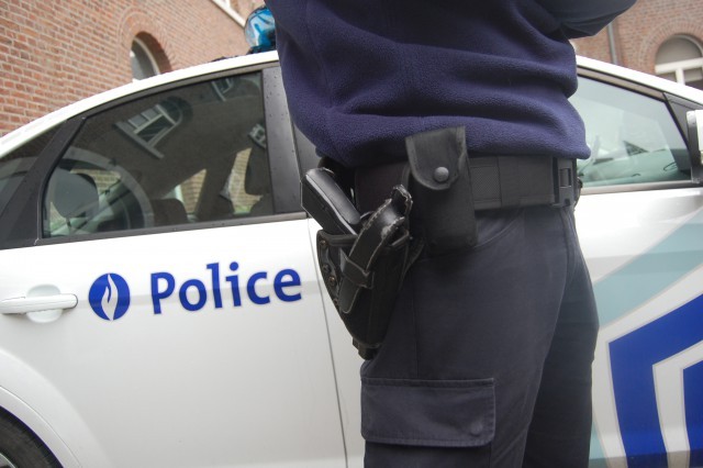 Arrestation de suspects pour tentative d'assassinat