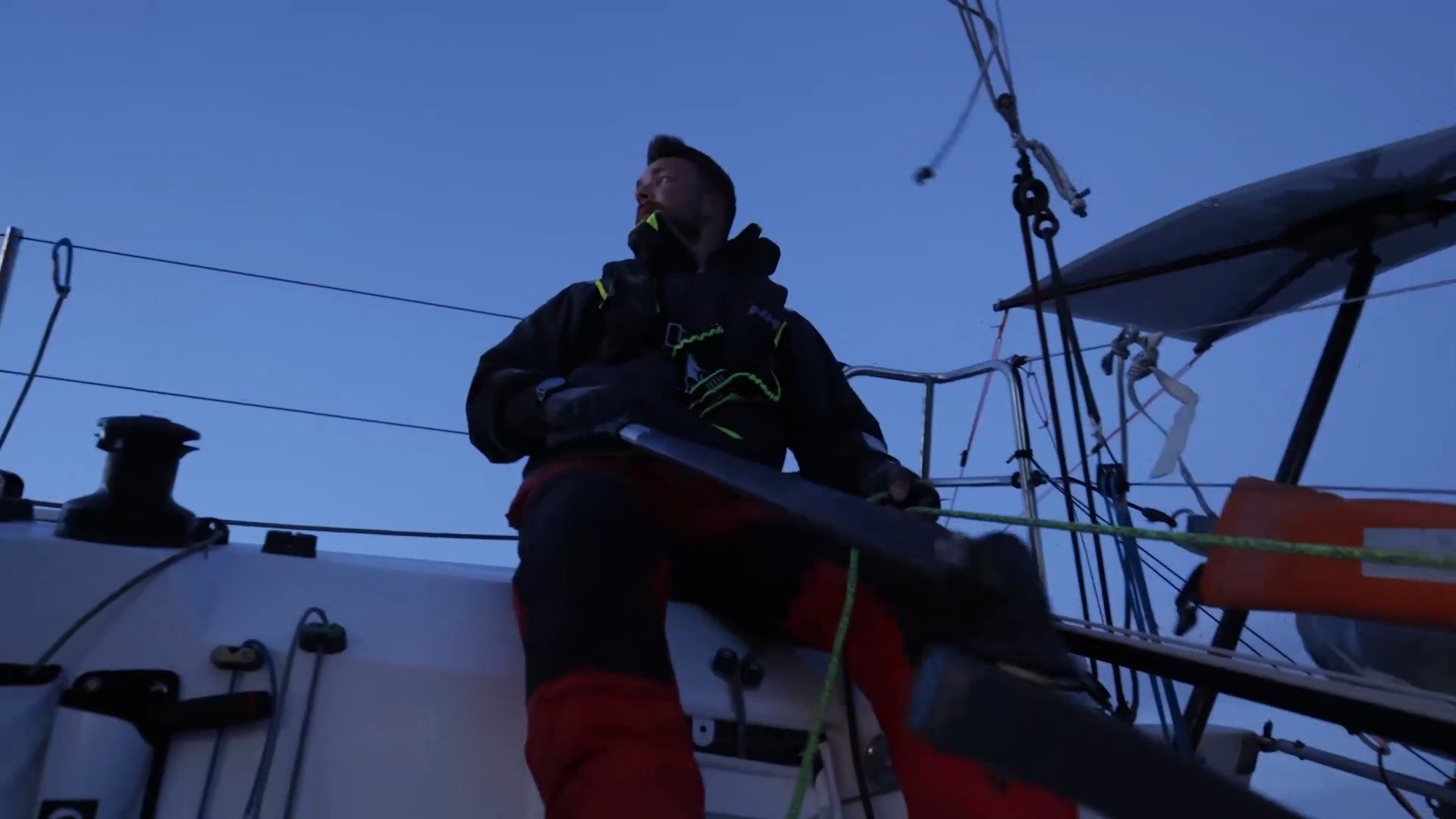 Transatlantique: Quentin Debois explose le record du monde et réussit son pari fou
