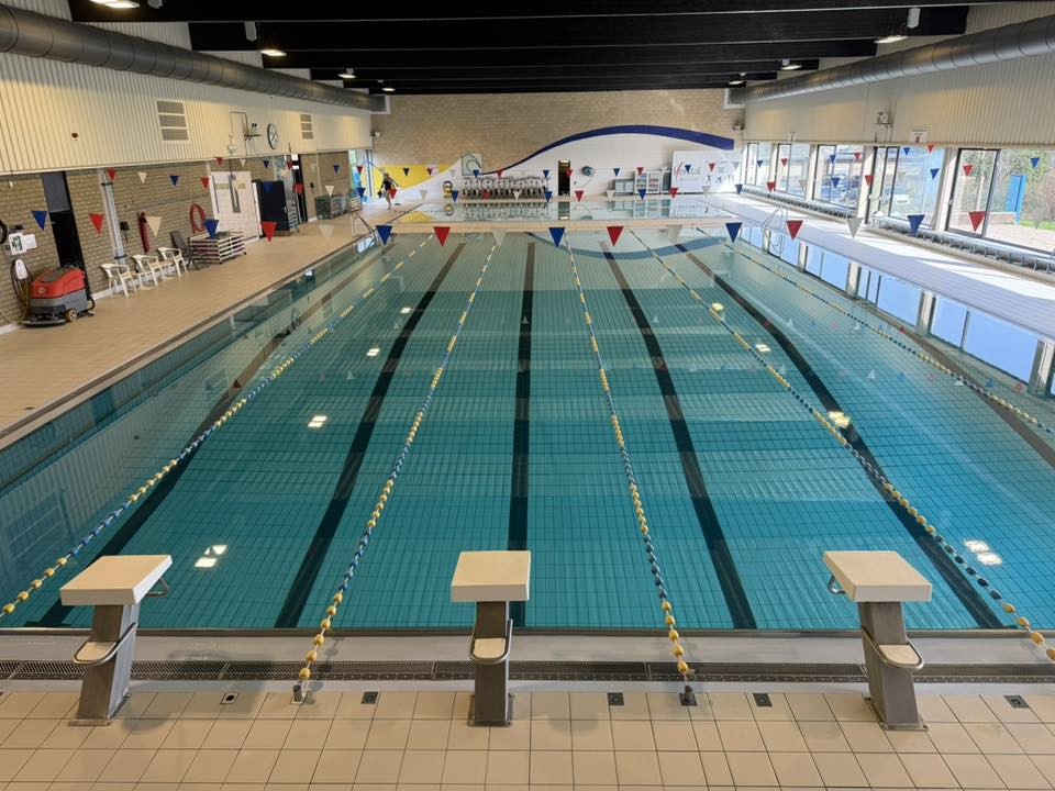 Après 3 semaines de fermeture, la piscine de Herstal a rouvert...