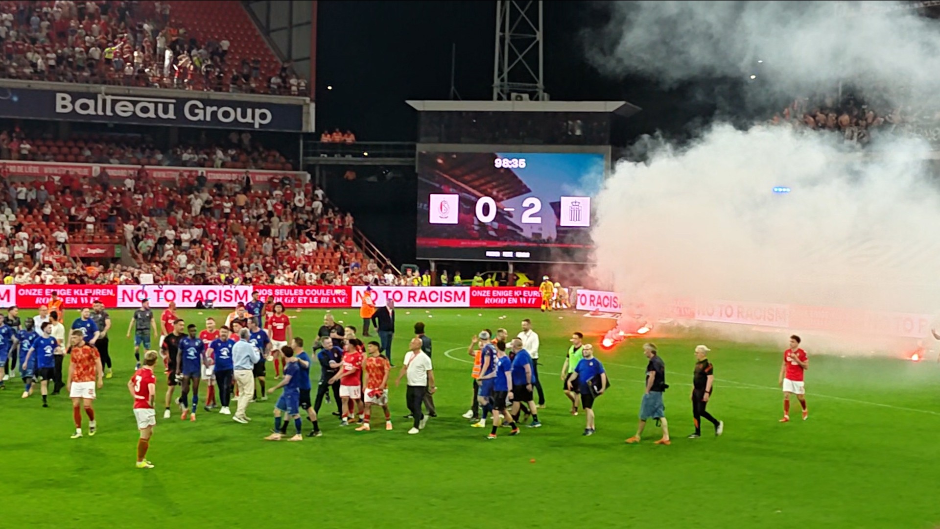 Des débordements après la défaite 0-2 du Standard face à Charleroi