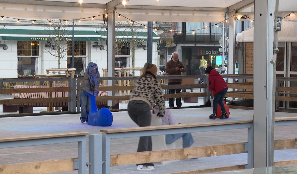 Retour de la patinoire sur la grand place de Visé