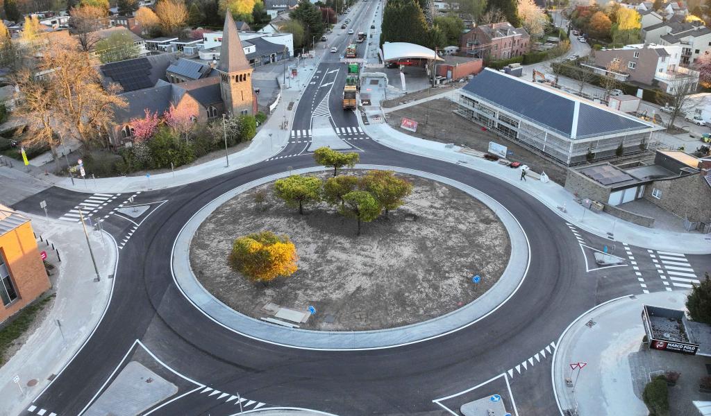 Ligne busway B2 : le rond-point du Sart Tilman est terminé