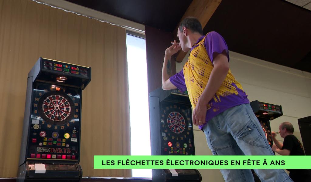 Les fléchettes électroniques ont le vent en poupe à Liège