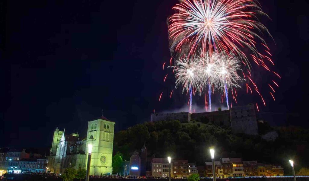 Huy : pas de feu d’artifice, mais un spectacle haut en couleurs