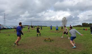 Succès pour le premier tournoi de spikeball à Saint-Georges