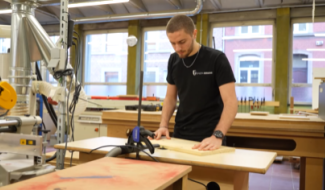 Un autre regard : Menuisier