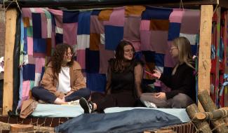 "Cabanes" une expo par des étudiants et professeurs de l'ESA Saint-Luc