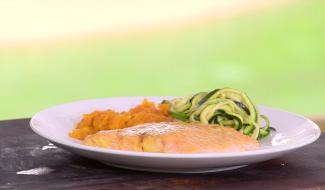 Saumon à la moutarde et à la cassonade