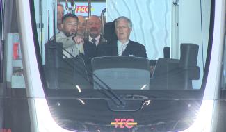 Le Roi aux commandes du tram de Liège !