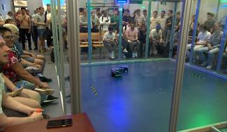 Des étudiants en électromécanique réalisent une battle de robots