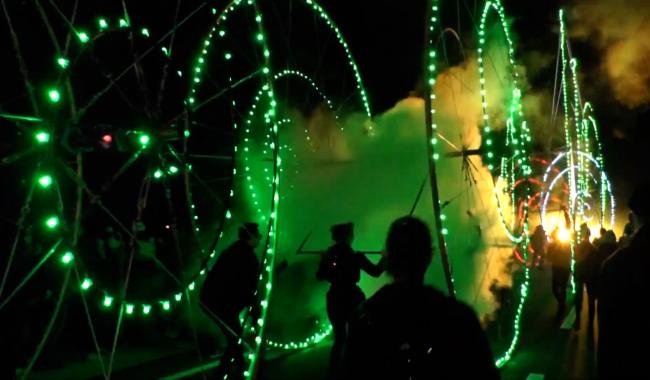 Tram en commun S7#31 : Tram En Fête, la célébration d'un basculement dans la cité