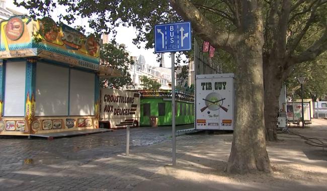 Outremeuse : une remorque de forain se renverse, un passant blessé