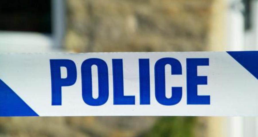 Coups de couteau mortels à Huy. Deux personnes inculpées