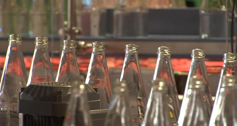 Bring Back, l'entreprise qui lave nos bouteilles consignées