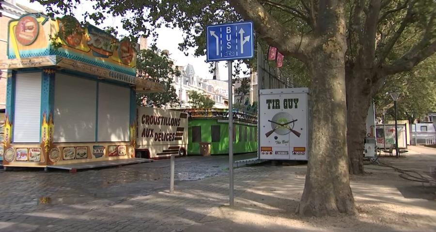 Outremeuse : une remorque de forain se renverse, un passant blessé