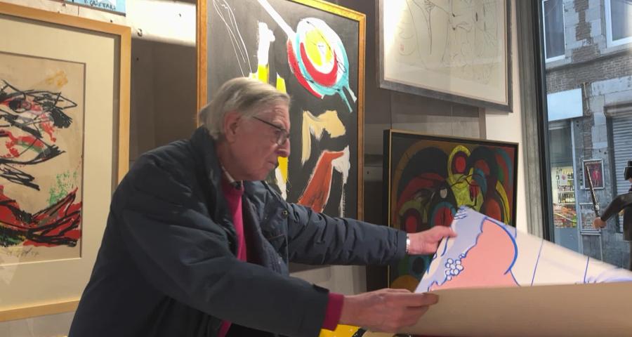 Un octogénaire met ses diverses collections en vente