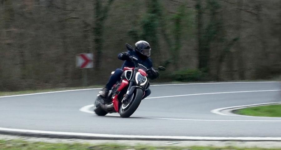 Printemps : la saison noire des motards ?
