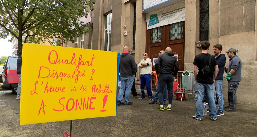 A l'école Léon Mignon, la grève est une question de survie