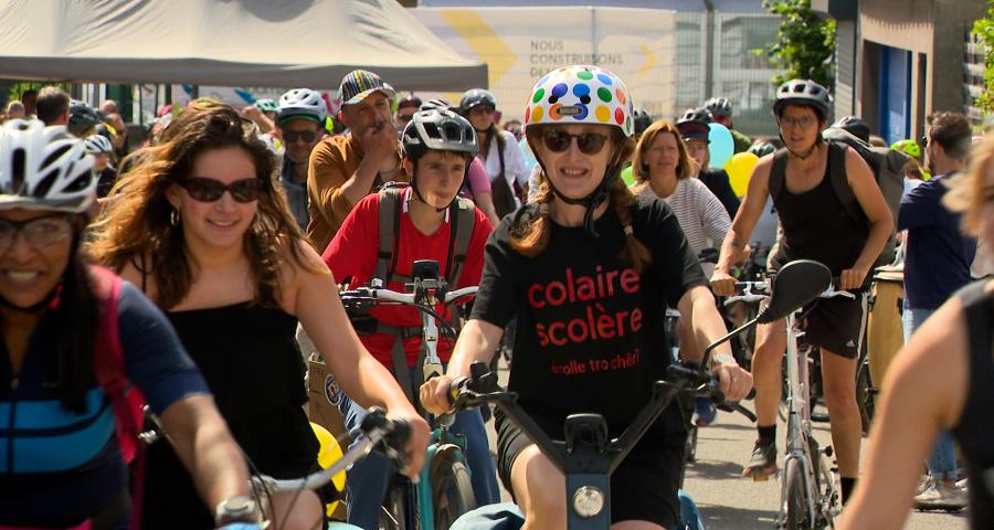 Des enseignants débutent un périple de 168 km à vélo pour livrer leurs revendications