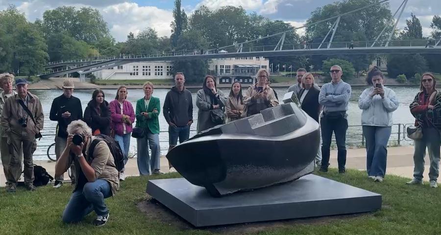 Une étonnante barque inaugurée en bord de Meuse