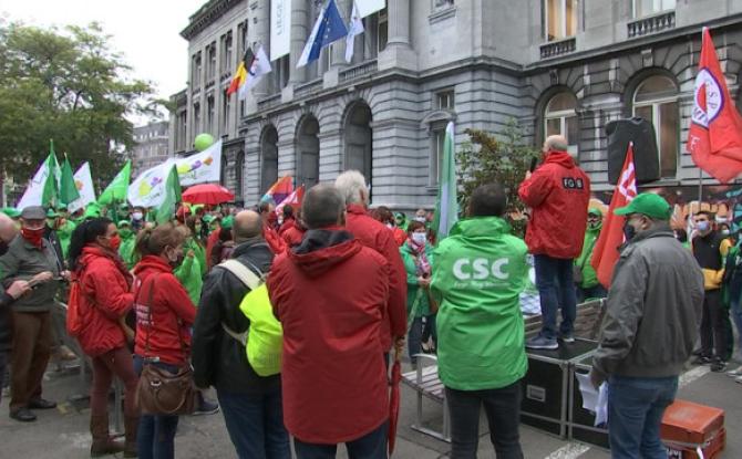 Les syndicats chrétiens et socialistes redescendent dans la rue contre l'Arizona