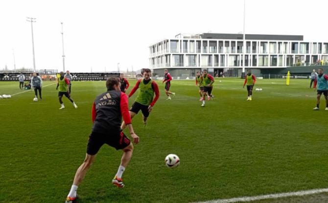 11 dit tout : S02E07 au Centre National de Tubize