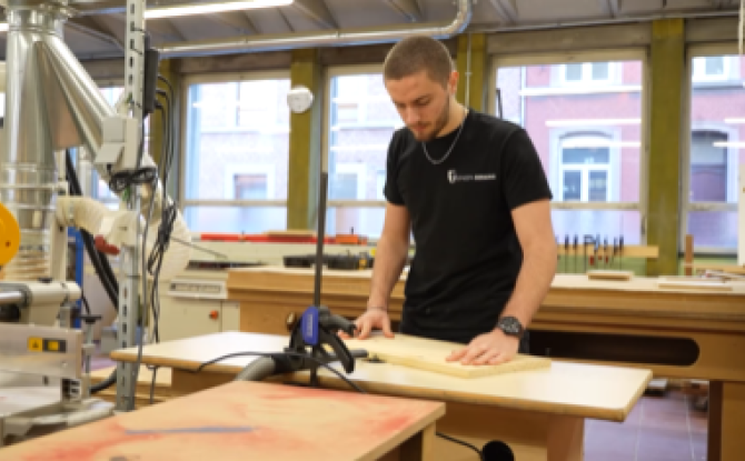 Un autre regard : Menuisier