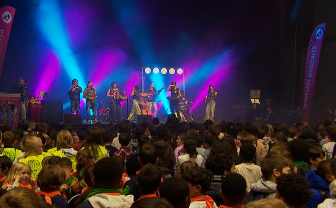 1600 enfants fêtent les 75 ans des Jeunesses Musicales de Liège