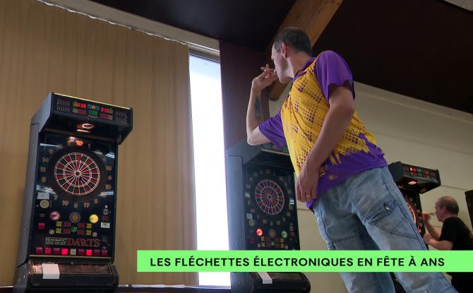 Les fléchettes électroniques ont le vent en poupe à Liège