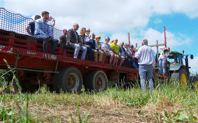 Journées Fermes Ouvertes : la ministre de l’Agriculture en visite à Rosoux