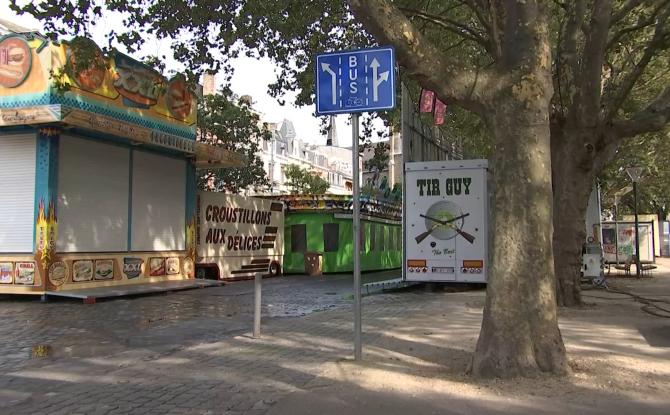 Outremeuse : une remorque de forain se renverse, un passant blessé